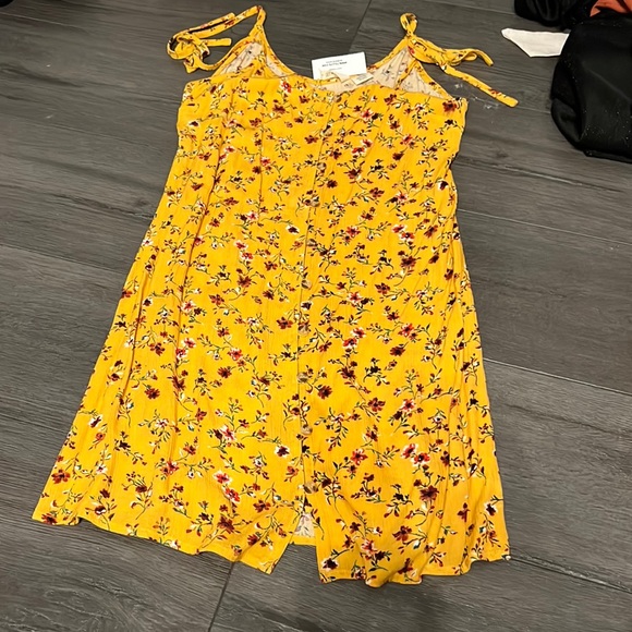 Yellow Floral Dress - Picture 1 of 3